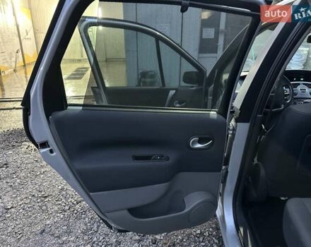 Серый Рено Сценик, объемом двигателя 1.6 л и пробегом 228 тыс. км за 5450 $, фото 19 на Automoto.ua