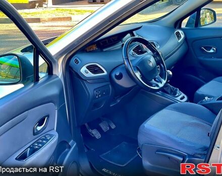 Рено Сценік 2009 у Лубнах на Automoto.ua Сірий Рено Сценік, об'ємом двигуна 1.5 л та пробігом 0 тис. км за 6650 $, фото 6 на Automoto.ua