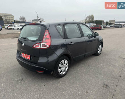 Серый Рено Сценик, объемом двигателя 1.6 л и пробегом 218 тыс. км за 7800 $, фото 9 на Automoto.ua