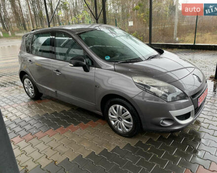 Серый Рено Сценик, объемом двигателя 1.6 л и пробегом 214 тыс. км за 7350 $, фото 16 на Automoto.ua