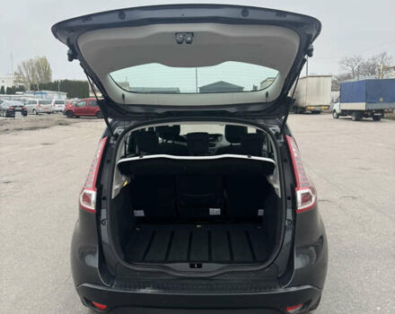 Серый Рено Сценик, объемом двигателя 1.6 л и пробегом 218 тыс. км за 7800 $, фото 49 на Automoto.ua