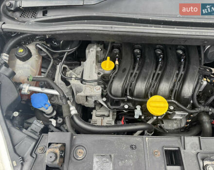 Серый Рено Сценик, объемом двигателя 1.6 л и пробегом 218 тыс. км за 7800 $, фото 31 на Automoto.ua