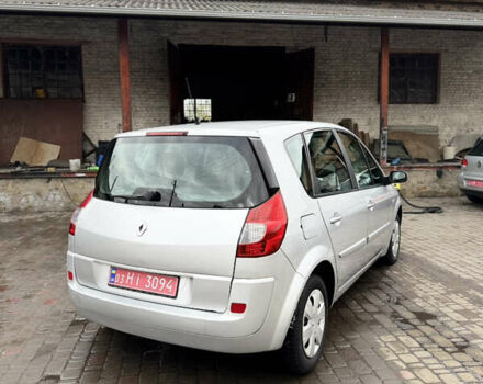 Рено Сценік 2009 у Луцьку на Automoto.ua Сірий Рено Сценік, об'ємом двигуна 1.6 л та пробігом 210 тис. км за 5400 $, фото 2 на Automoto.ua