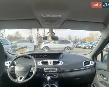 Серый Рено Сценик, объемом двигателя 1.6 л и пробегом 156 тыс. км за 7200 $, фото 17 на Automoto.ua
