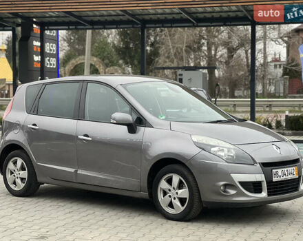 Сірий Рено Сценік, об'ємом двигуна 1.6 л та пробігом 176 тис. км за 7700 $, фото 5 на Automoto.ua