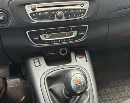 Серый Рено Сценик, объемом двигателя 1.87 л и пробегом 320 тыс. км за 6300 $, фото 11 на Automoto.ua