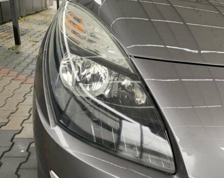 Серый Рено Сценик, объемом двигателя 1.6 л и пробегом 214 тыс. км за 7350 $, фото 11 на Automoto.ua