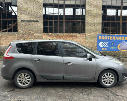 Серый Рено Сценик, объемом двигателя 1.87 л и пробегом 320 тыс. км за 6300 $, фото 7 на Automoto.ua