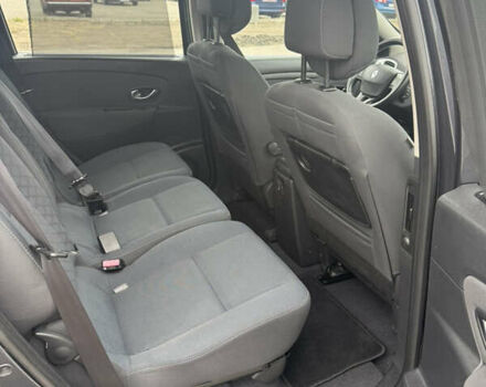 Серый Рено Сценик, объемом двигателя 1.6 л и пробегом 218 тыс. км за 7800 $, фото 37 на Automoto.ua