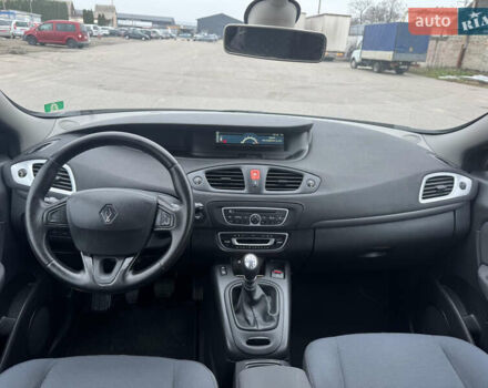 Серый Рено Сценик, объемом двигателя 1.6 л и пробегом 218 тыс. км за 7800 $, фото 48 на Automoto.ua