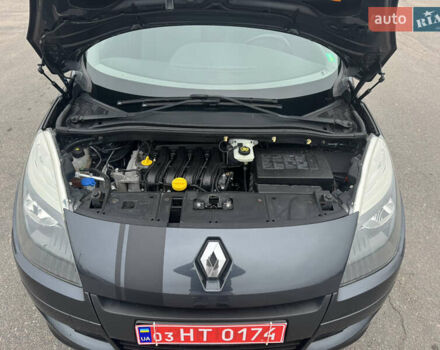 Серый Рено Сценик, объемом двигателя 1.6 л и пробегом 218 тыс. км за 7800 $, фото 28 на Automoto.ua
