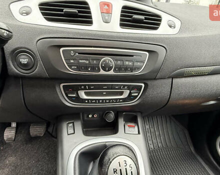 Сірий Рено Сценік, об'ємом двигуна 1.6 л та пробігом 176 тис. км за 7250 $, фото 20 на Automoto.ua