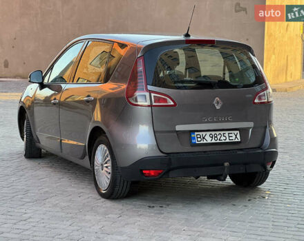 Сірий Рено Сценік, об'ємом двигуна 1.46 л та пробігом 265 тис. км за 5350 $, фото 1 на Automoto.ua