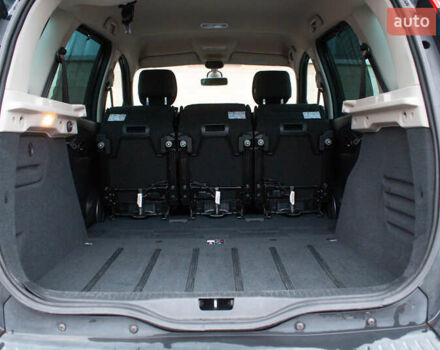 Серый Рено Сценик, объемом двигателя 2 л и пробегом 130 тыс. км за 8200 $, фото 41 на Automoto.ua