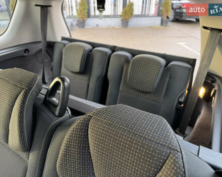 Сірий Рено Сценік, об'ємом двигуна 1.4 л та пробігом 176 тис. км за 7300 $, фото 19 на Automoto.ua