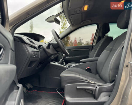 Сірий Рено Сценік, об'ємом двигуна 1.5 л та пробігом 234 тис. км за 5700 $, фото 48 на Automoto.ua