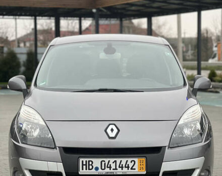 Сірий Рено Сценік, об'ємом двигуна 1.6 л та пробігом 176 тис. км за 7700 $, фото 2 на Automoto.ua