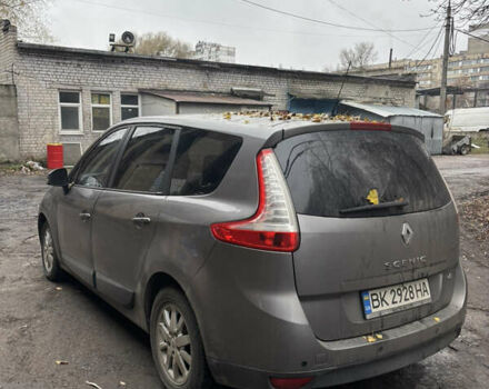 Серый Рено Сценик, объемом двигателя 1.87 л и пробегом 320 тыс. км за 6300 $, фото 4 на Automoto.ua