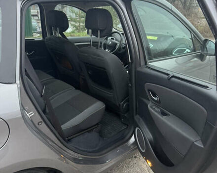 Сірий Рено Сценік, об'ємом двигуна 1.6 л та пробігом 230 тис. км за 8200 $, фото 6 на Automoto.ua