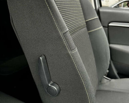 Серый Рено Сценик, объемом двигателя 2 л и пробегом 272 тыс. км за 6800 $, фото 27 на Automoto.ua