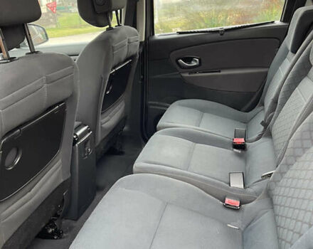 Сірий Рено Сценік, об'ємом двигуна 1.5 л та пробігом 268 тис. км за 6450 $, фото 18 на Automoto.ua