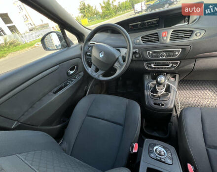 Серый Рено Сценик, объемом двигателя 1.5 л и пробегом 295 тыс. км за 5800 $, фото 12 на Automoto.ua