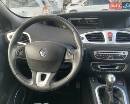 Серый Рено Сценик, объемом двигателя 1.6 л и пробегом 156 тыс. км за 7200 $, фото 9 на Automoto.ua