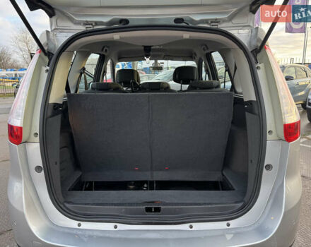 Сірий Рено Сценік, об'ємом двигуна 1.4 л та пробігом 176 тис. км за 7300 $, фото 18 на Automoto.ua