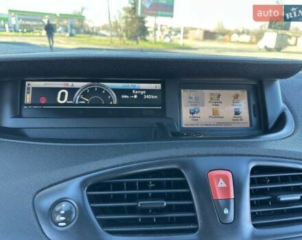 Серый Рено Сценик, объемом двигателя 1.46 л и пробегом 213 тыс. км за 5600 $, фото 48 на Automoto.ua