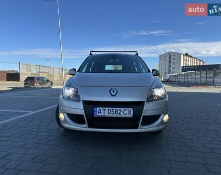Серый Рено Сценик, объемом двигателя 1.46 л и пробегом 213 тыс. км за 5600 $, фото 2 на Automoto.ua