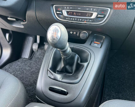 Сірий Рено Сценік, об'ємом двигуна 1.6 л та пробігом 237 тис. км за 7650 $, фото 36 на Automoto.ua