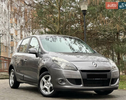 Серый Рено Сценик, объемом двигателя 1.5 л и пробегом 237 тыс. км за 5800 $, фото 2 на Automoto.ua