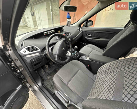 Рено Сценик 2010 в Тернополе на Automoto.ua Серый Рено Сценик, объемом двигателя 1.4 л и пробегом 245 тыс. км за 7000 $, фото 11 на Automoto.ua