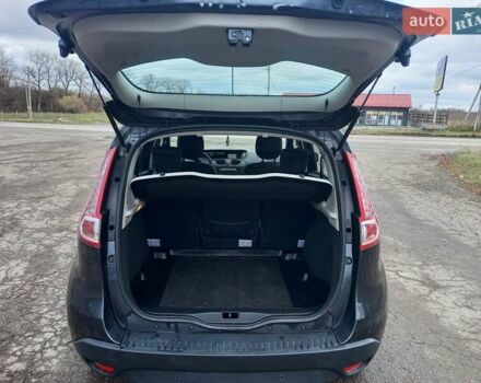 Серый Рено Сценик, объемом двигателя 1.46 л и пробегом 250 тыс. км за 5999 $, фото 30 на Automoto.ua