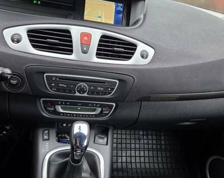 Серый Рено Сценик, объемом двигателя 1.5 л и пробегом 145 тыс. км за 8100 $, фото 15 на Automoto.ua