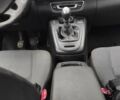 Рено Сценик 2010 в Калуше на Automoto.ua Серый Рено Сценик, объемом двигателя 1.5 л и пробегом 732 тыс. км за 2500 $, фото 5 на Automoto.ua