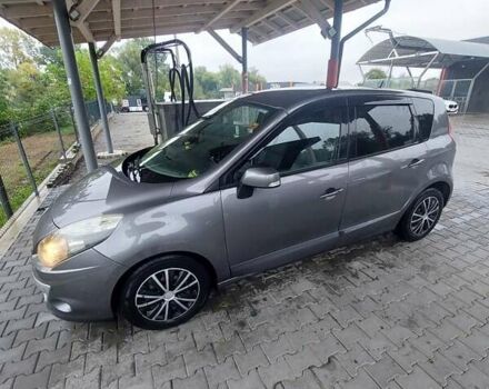 Сірий Рено Сценік, об'ємом двигуна 1.5 л та пробігом 330 тис. км за 5600 $, фото 1 на Automoto.ua