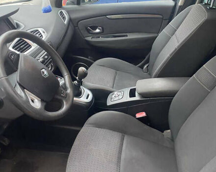 Сірий Рено Сценік, об'ємом двигуна 1.9 л та пробігом 184 тис. км за 7800 $, фото 3 на Automoto.ua