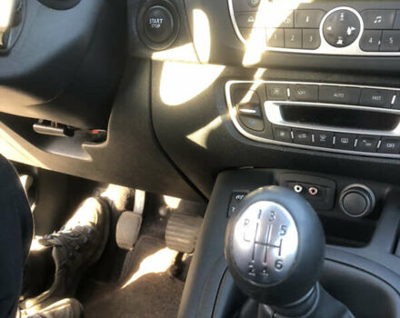 Серый Рено Сценик, объемом двигателя 1.4 л и пробегом 216 тыс. км за 5999 $, фото 14 на Automoto.ua