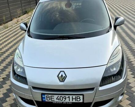 Рено Сценік 2010 у Миколаєві на Automoto.ua Сірий Рено Сценік, об'ємом двигуна 1.46 л та пробігом 256 тис. км за 6600 $, фото 8 на Automoto.ua