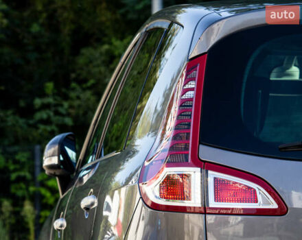 Серый Рено Сценик, объемом двигателя 1.5 л и пробегом 120 тыс. км за 8200 $, фото 16 на Automoto.ua