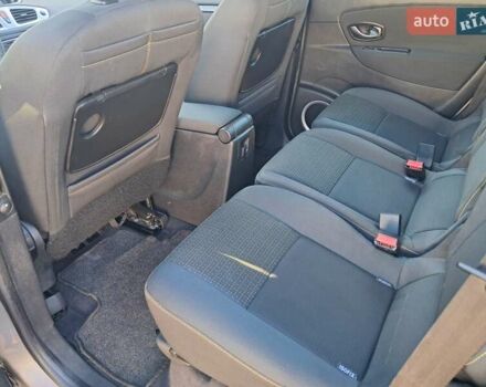 Серый Рено Сценик, объемом двигателя 1.9 л и пробегом 220 тыс. км за 6500 $, фото 6 на Automoto.ua