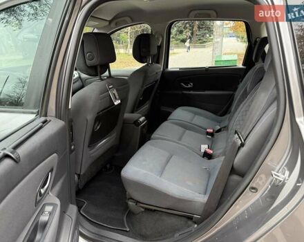 Серый Рено Сценик, объемом двигателя 1.46 л и пробегом 232 тыс. км за 7500 $, фото 10 на Automoto.ua