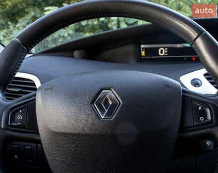 Серый Рено Сценик, объемом двигателя 1.5 л и пробегом 120 тыс. км за 8200 $, фото 35 на Automoto.ua