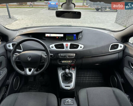 Серый Рено Сценик, объемом двигателя 1.5 л и пробегом 239 тыс. км за 6850 $, фото 18 на Automoto.ua