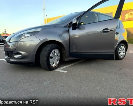 Серый Рено Сценик, объемом двигателя 1.6 л и пробегом 257 тыс. км за 6700 $, фото 9 на Automoto.ua