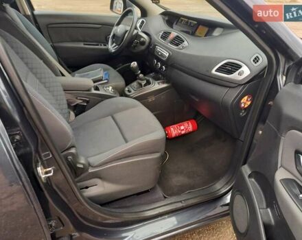 Серый Рено Сценик, объемом двигателя 1.46 л и пробегом 250 тыс. км за 5999 $, фото 35 на Automoto.ua