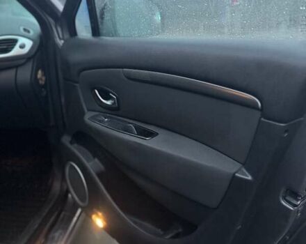 Серый Рено Сценик, объемом двигателя 1.87 л и пробегом 215 тыс. км за 6000 $, фото 4 на Automoto.ua