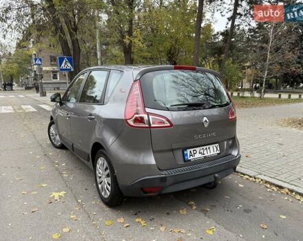 Серый Рено Сценик, объемом двигателя 1.46 л и пробегом 232 тыс. км за 7500 $, фото 2 на Automoto.ua