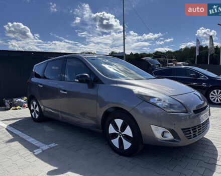 Сірий Рено Сценік, об'ємом двигуна 1.4 л та пробігом 217 тис. км за 7900 $, фото 6 на Automoto.ua